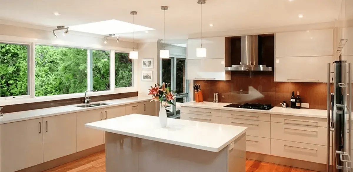 Kitchen cabinet refacing and remodel results in a modern kitchen in Honolulu, HI